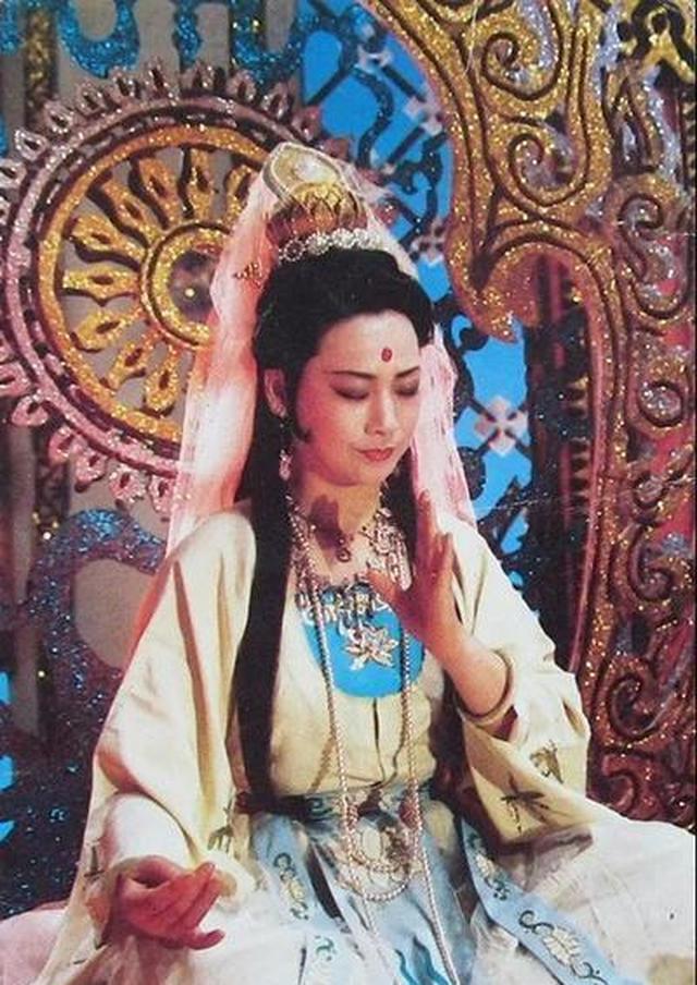 她是西游记观音菩萨的扮演者她演的观音菩萨无人能超越