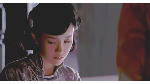 碧血书香梦:二少奶奶前来探望,四少奶奶却便怒气冲冲地离开了