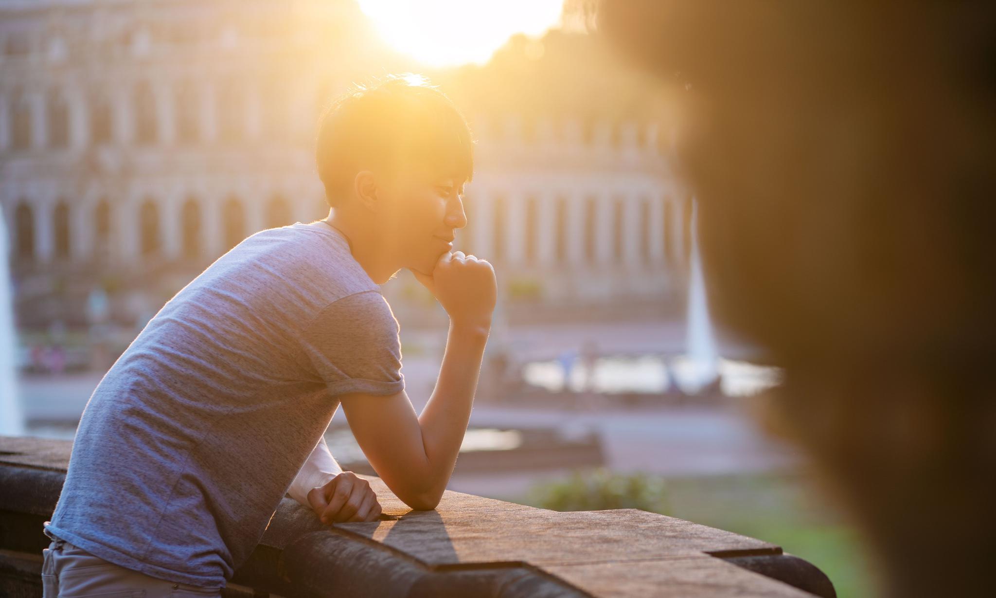阳光大男孩的坚定和方向