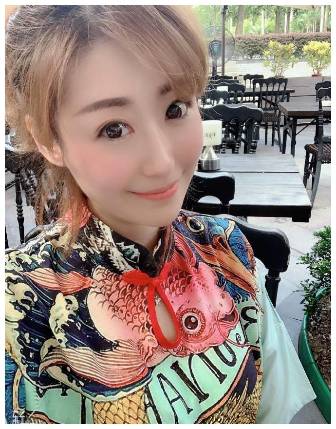 8年只演了2部戏,如今36岁不红却很美|李卉|星女郎|陆湘湘_新浪新闻