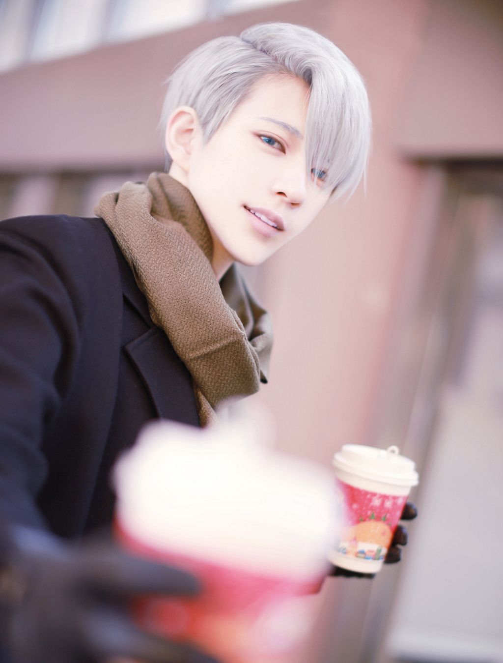 原以为熊祁白发造型让人惊艳没想到黑长发古装造型更让人心动