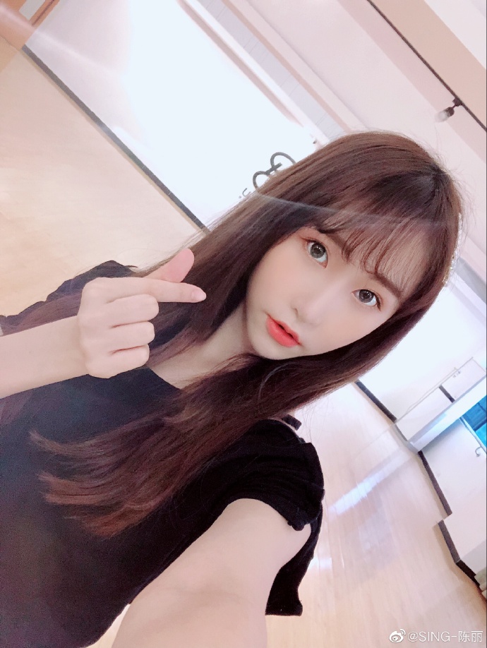 偶像女团sing陈丽自拍写真可爱美照欣赏