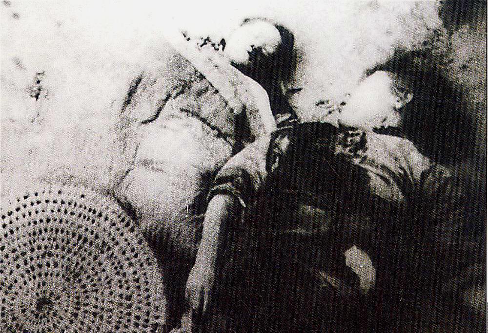 南京大屠杀日军大肆屠戮无辜4000多具尸体堆成了尸体桥