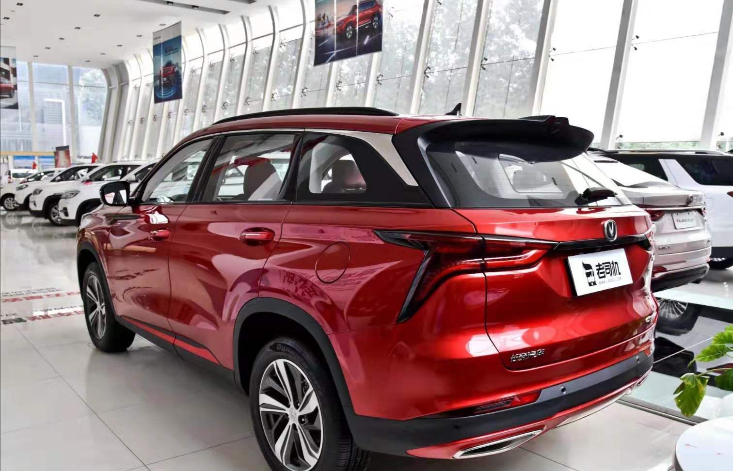 长安cs75plus高颜值派主动安全配置多性能均衡的国产suv