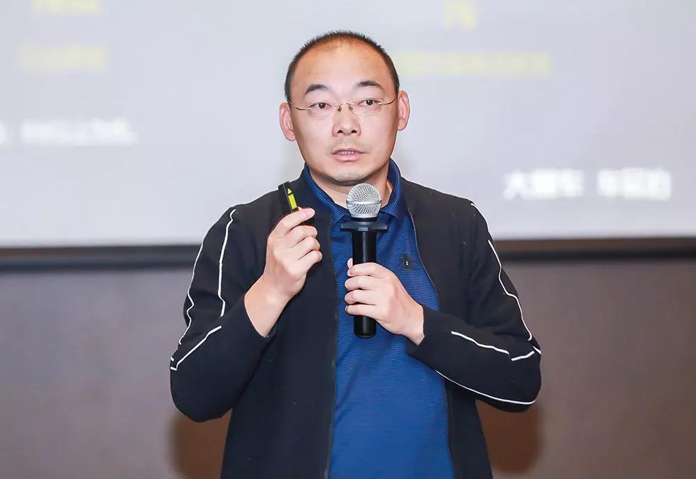 马鹏程还针对新派二手车经营者的采购决策,如何确保车源,如何从注重"