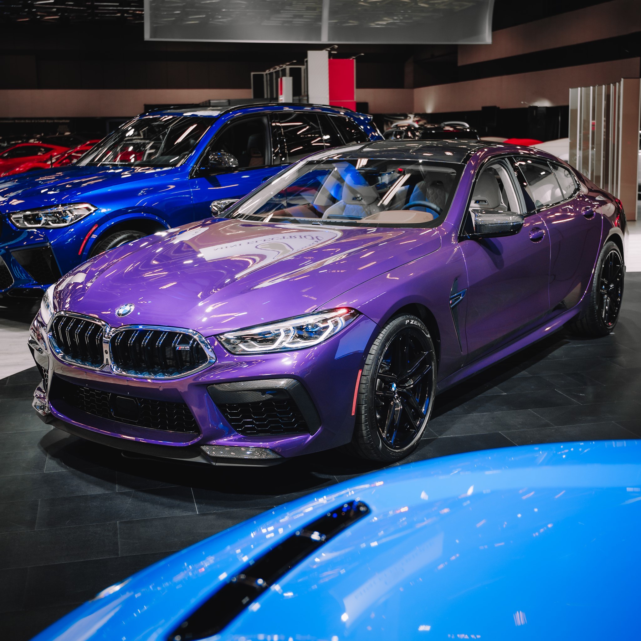 极为少见的定制"暮光紫"宝马m8 gran coupe!