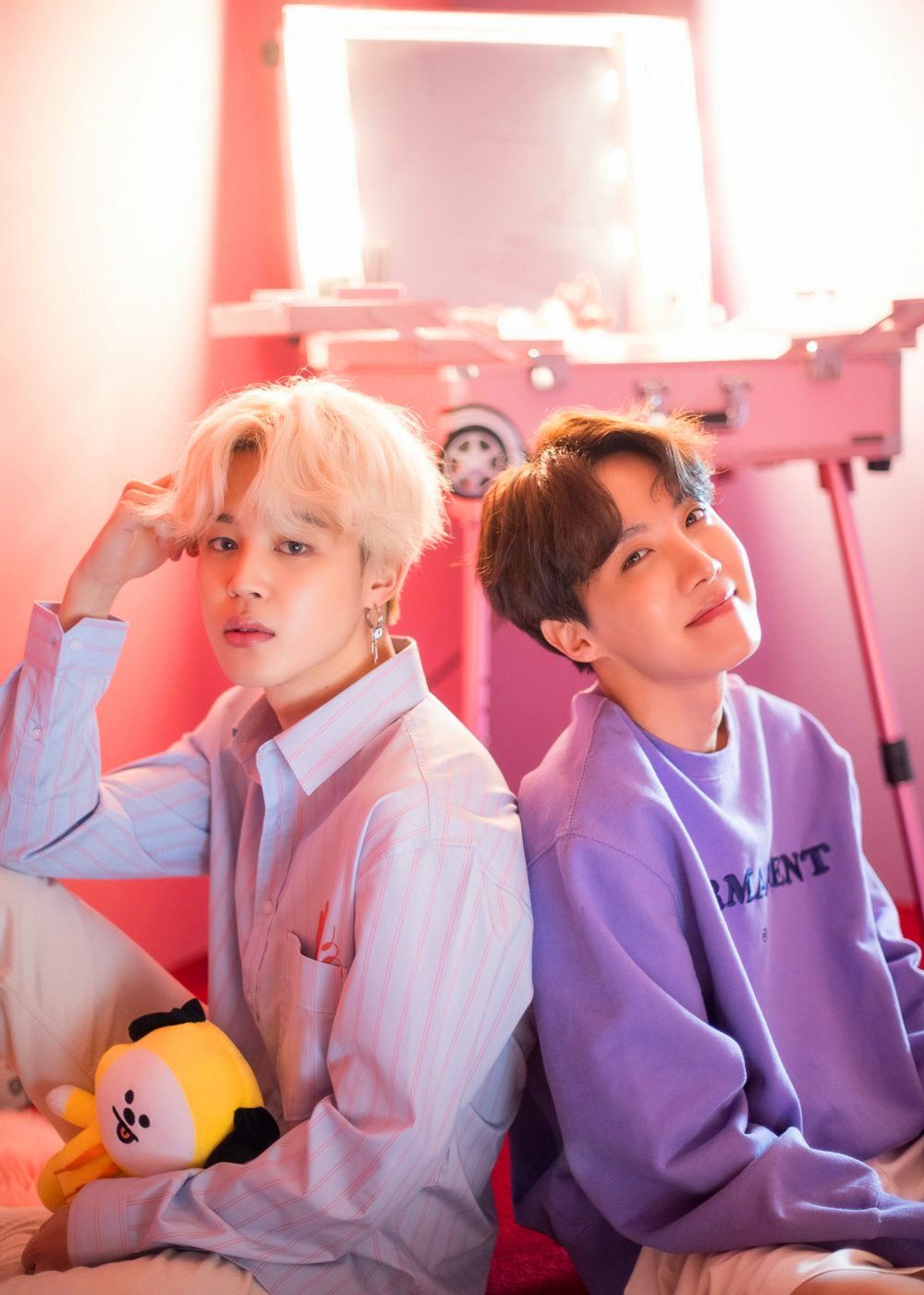 bts防弹少年团白色情人节写真 演绎暖心男友 网友:简直心脏暴击