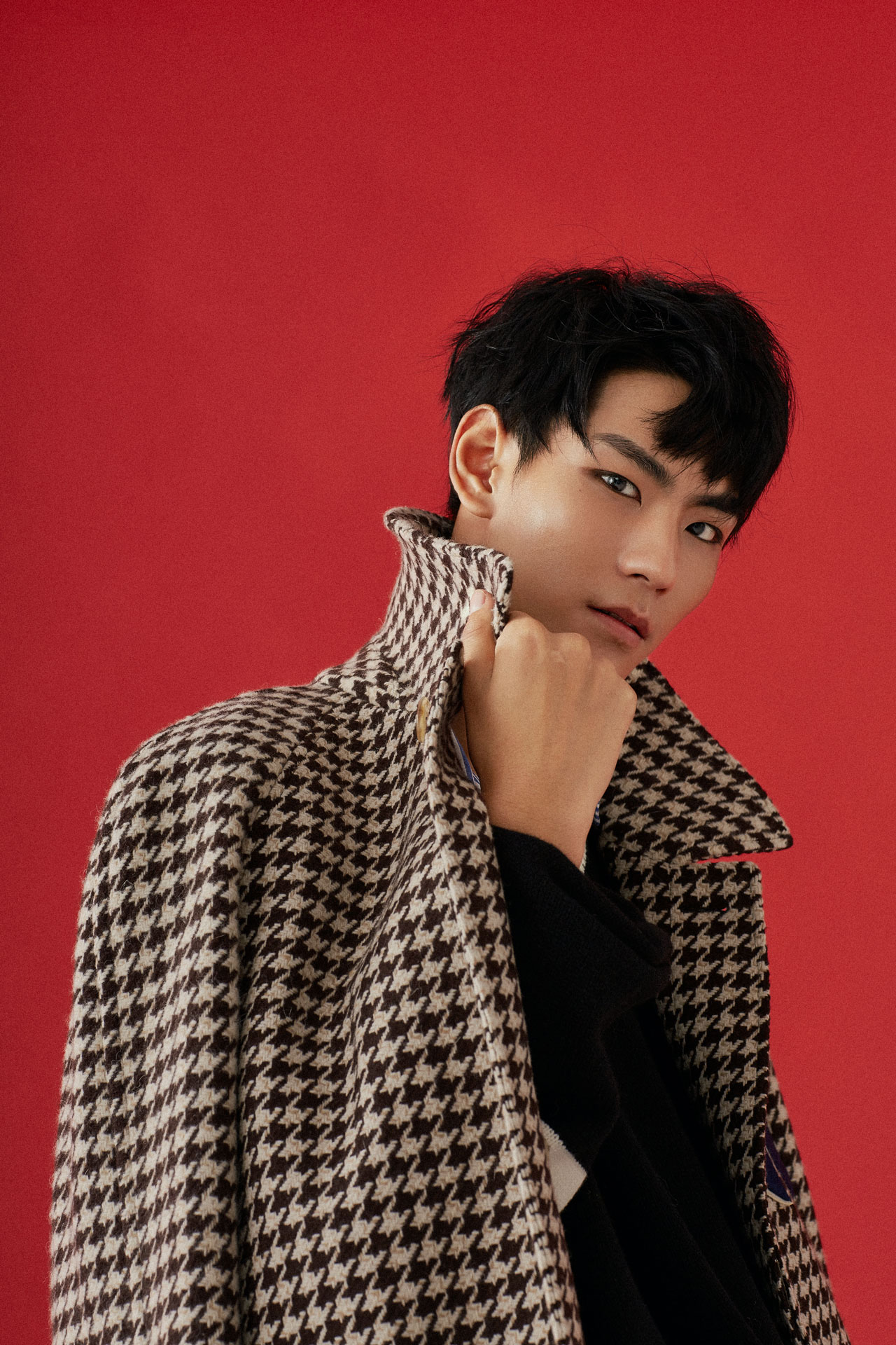 李承霖写真照曝光 造型高冷帅气十足 霸道总裁气场大开|李承霖|写真