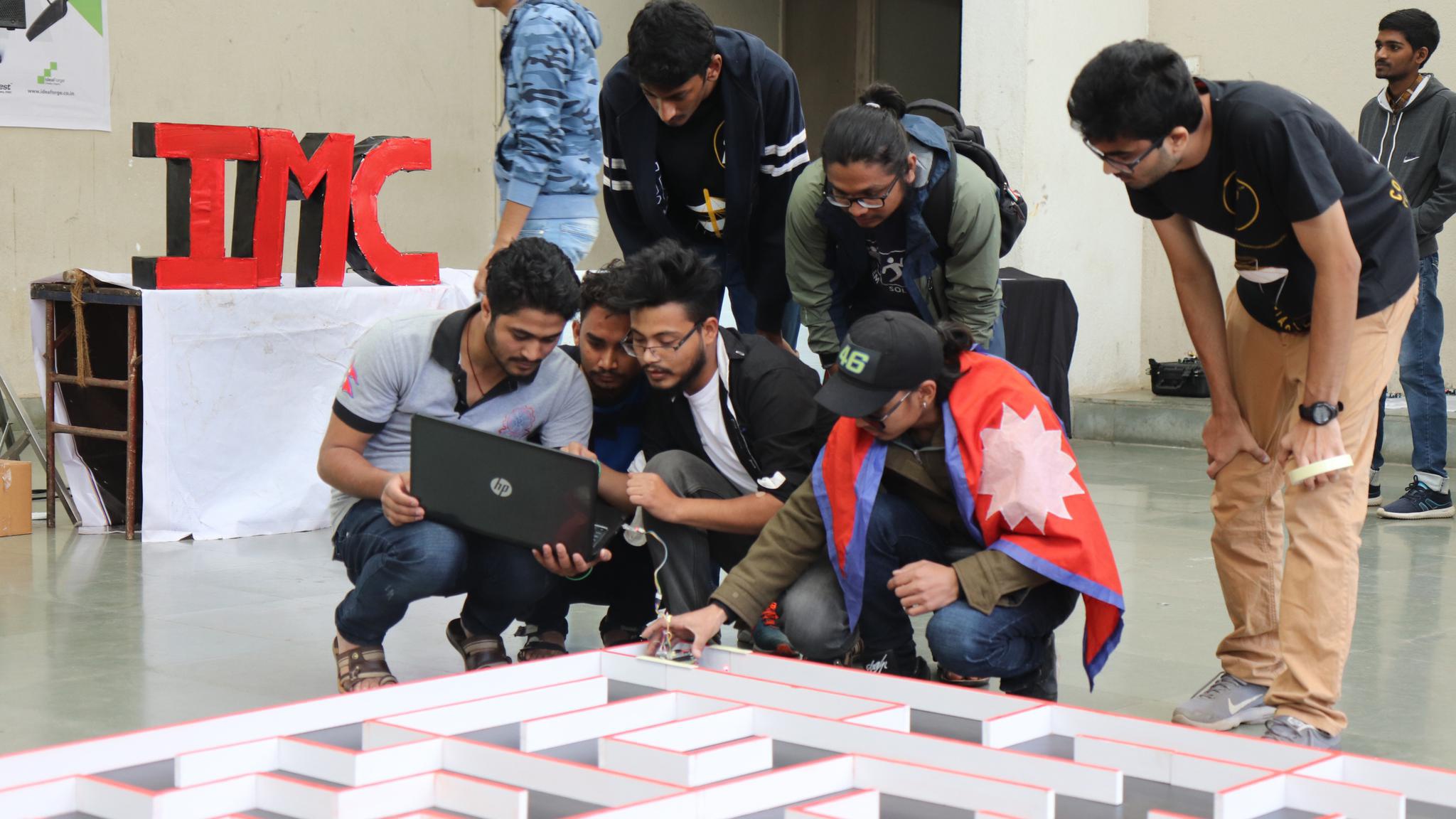 天津大学生包揽国际电脑鼠大赛金银铜大奖鲁班工坊再结硕果