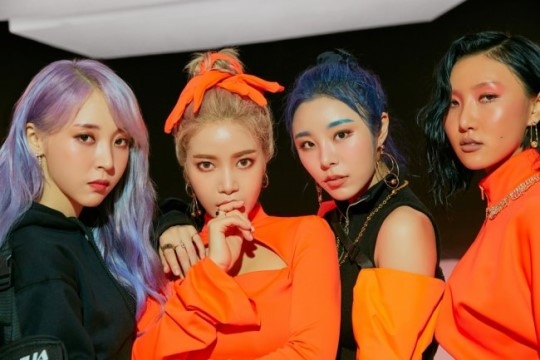 MAMAMOO《Reality in BLACK》初动销量突破7万张刷新自己最高记录