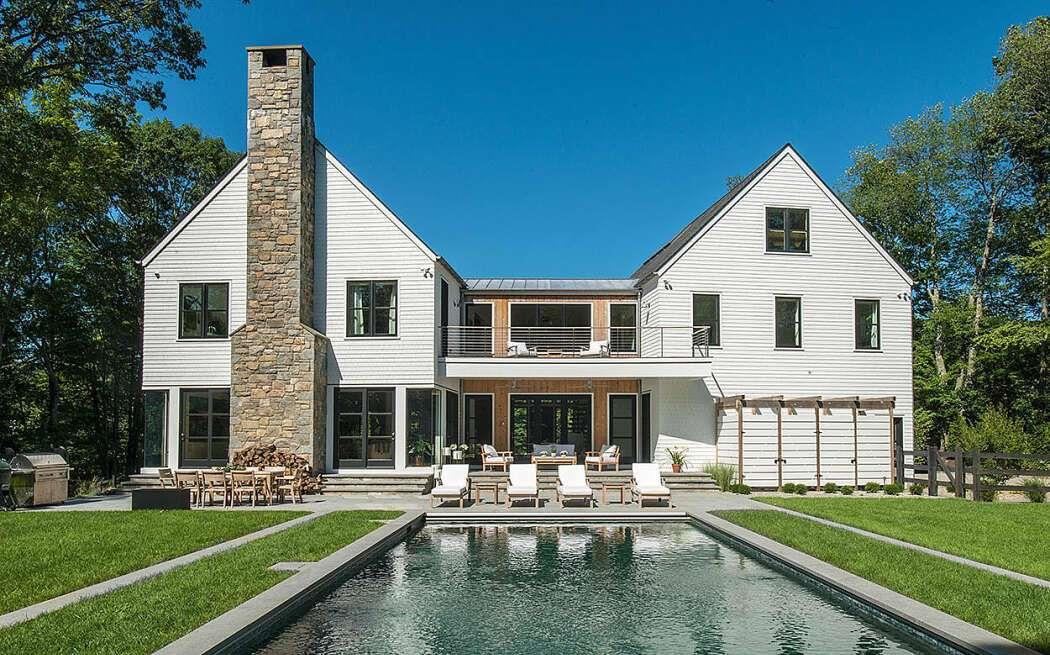 380㎡独栋美式别墅,露天游泳池加躺椅,想低调也低调不起来