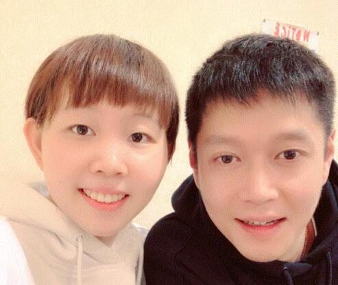 朱雨玲幕后大功臣晒女儿庆祝!