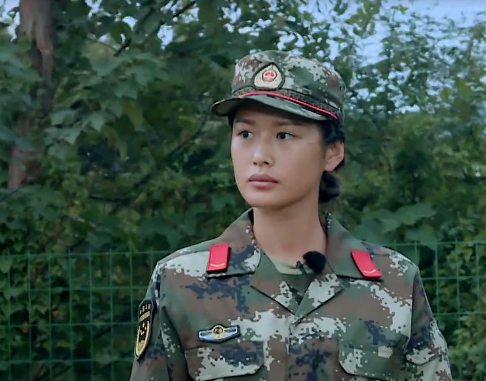 看完奇兵神犬里的四位女兵的素颜明白为啥何捷会娶张馨予了