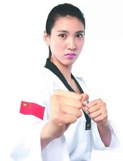 郑姝音事件继续发酵国际名裁10次警告8次误判裁判黑白颠倒