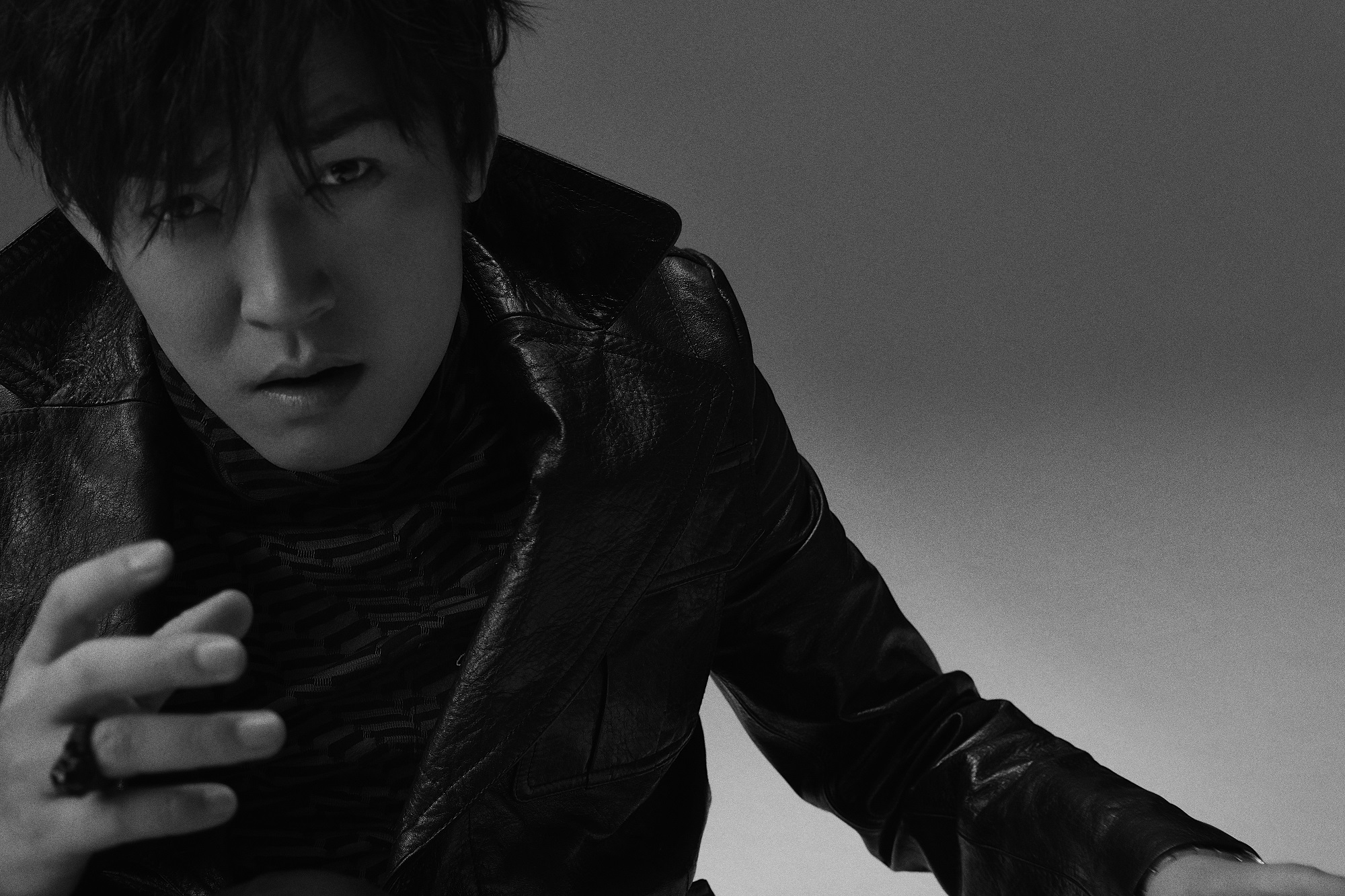 张博胶片风尚曝光 随性不羁显硬朗本色