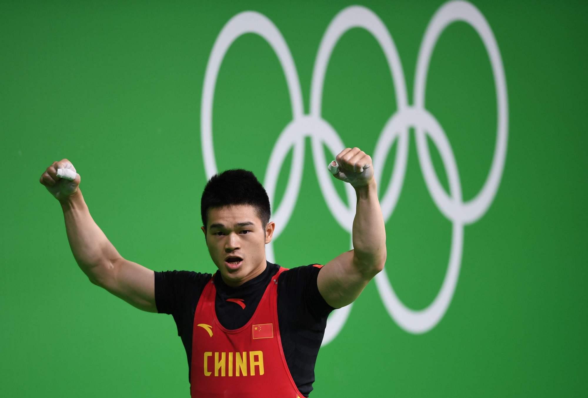 中国体坛名将又打破纪录,一人包揽世锦赛三枚金牌