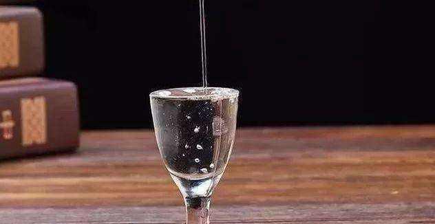 又一7岁男孩,因为被"灌酒"成脑瘫,宝妈:是亲戚我不好劝啊