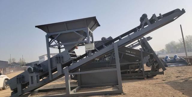 滚筒筛砂筛 振动直线筛沙机 破碎机 移动洗砂机 洗砂回收一体机_高清