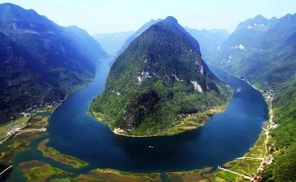 东兰县红水河第一湾