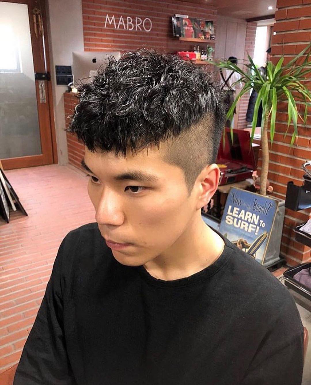 男生最新烫发流行款式,帅气蓬松纹理烫,烫完后整体气质瞬间提升