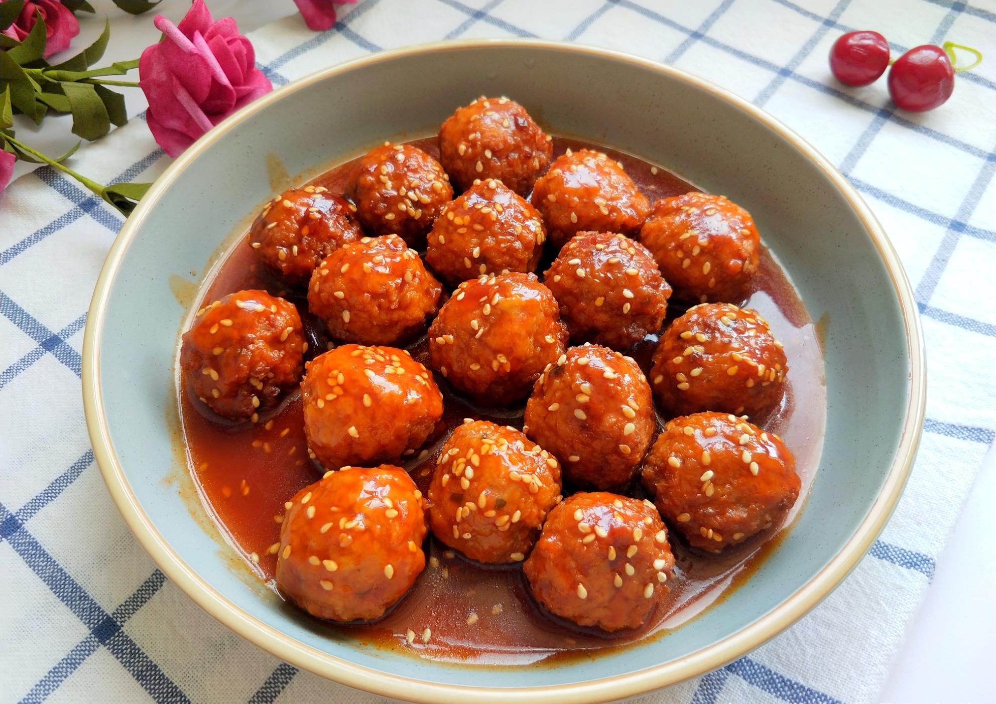 藕丸这样做,一口一个,酸甜开胃,孩子喜欢!我家隔天就要做!