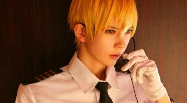 熊祁夕楼帅气还原cos黑子的篮球看了正片一脸姨母笑