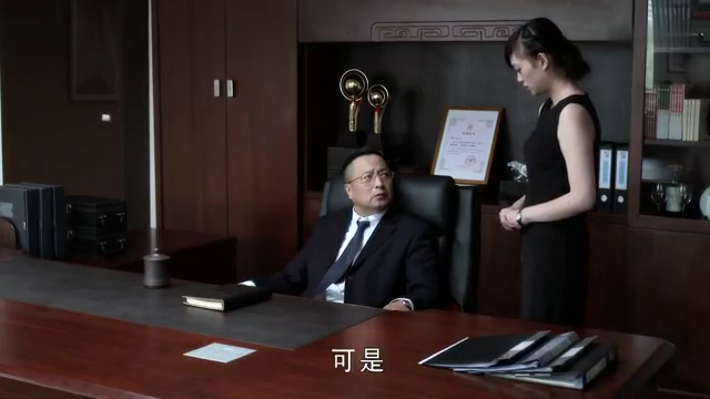 女秘书刚进办公室,老总就问她会不会喝酒,秘书:有需要就会