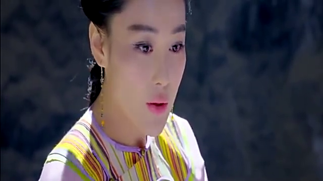 小宝三人没有伤害洪夫人,不仅给她按摩,还给她雪参玉蟾丸!