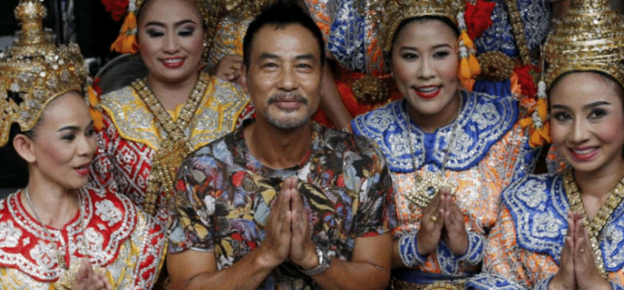 泰国著名毒奶服务一次40分钟使游客双腿发软