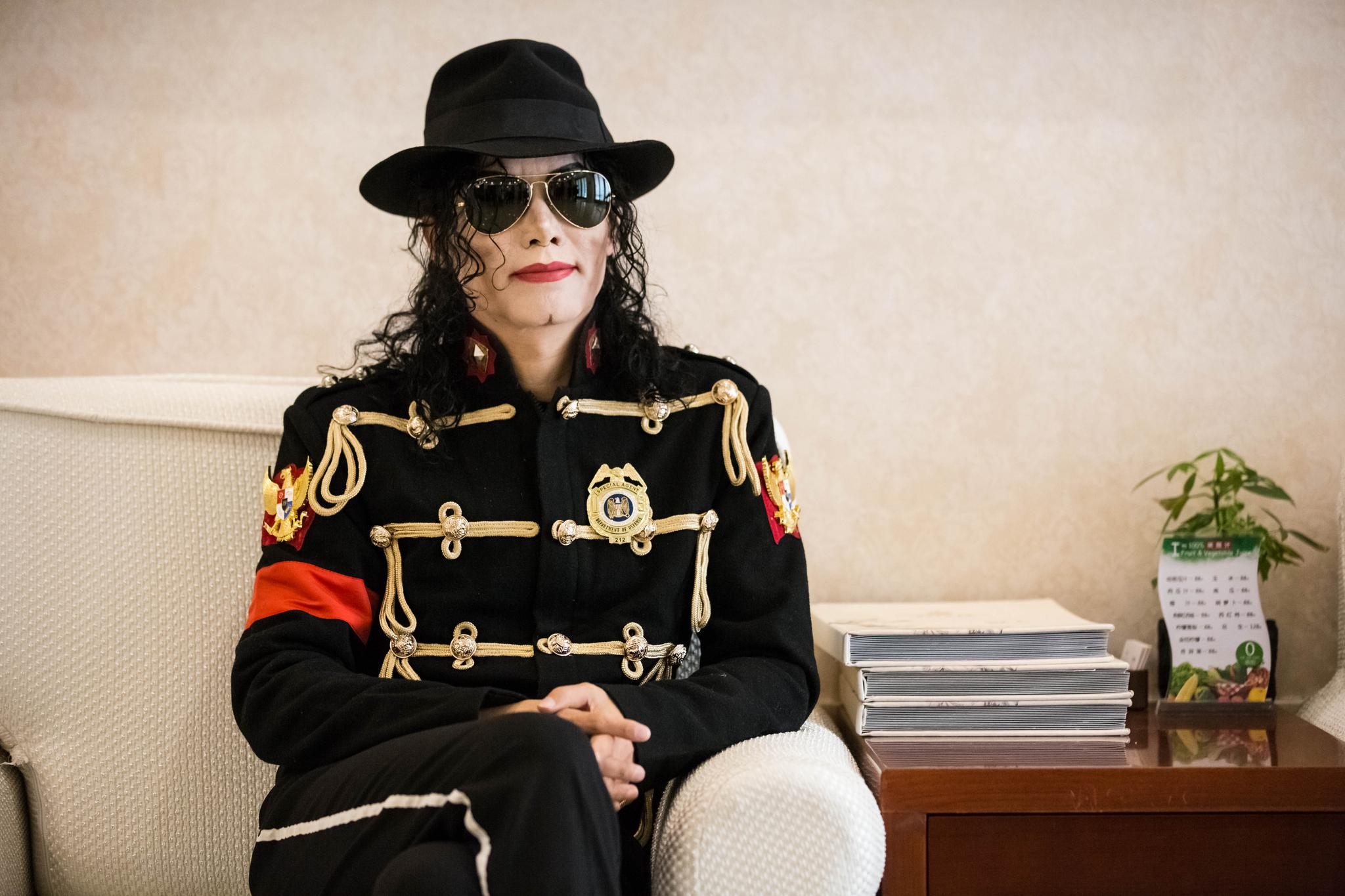 王杰克逊领衔怀念天王杰克逊全球巡演首秀在中国