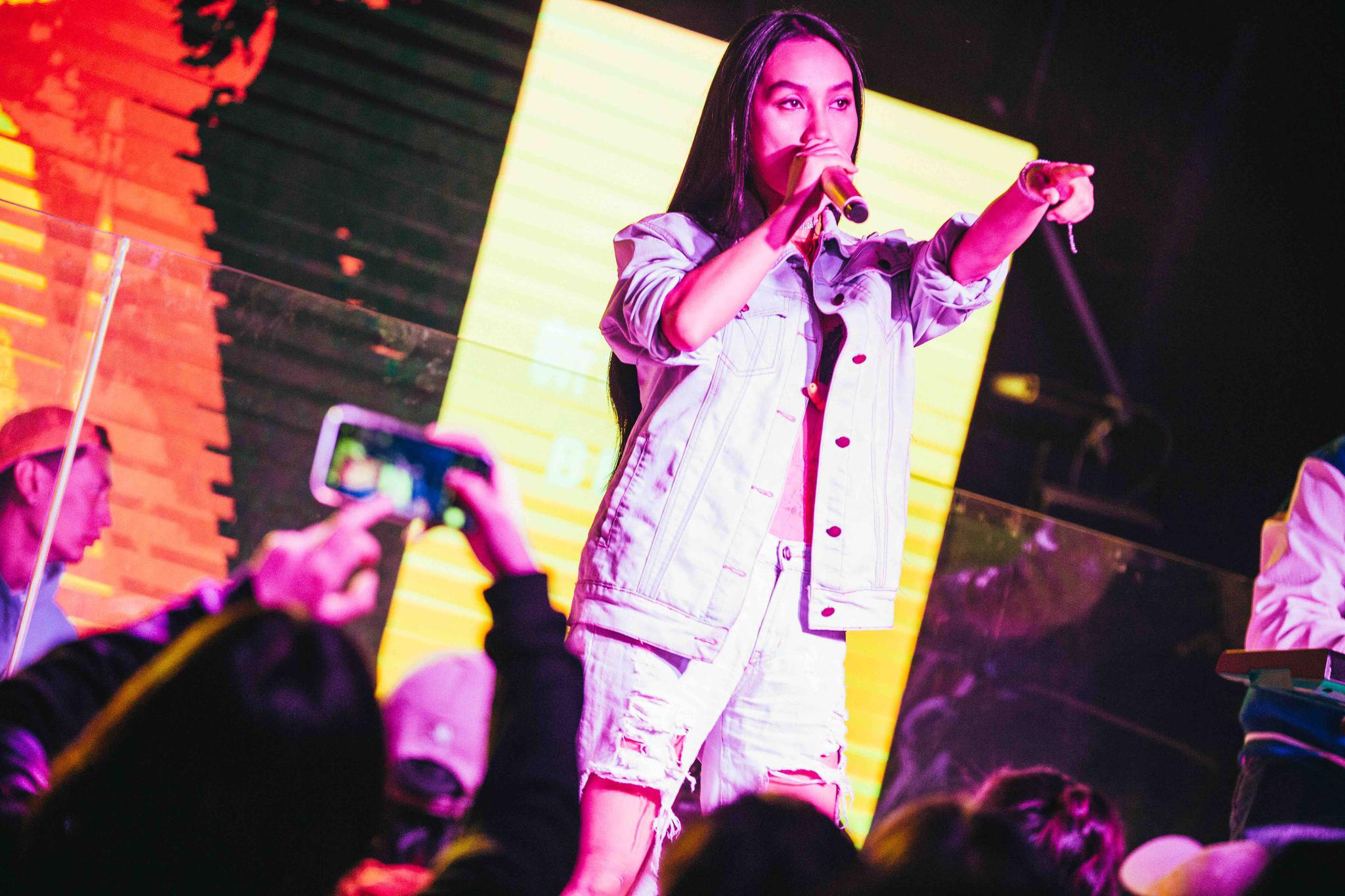 明堂唱片旗下音乐人 「灵韵新星」李丁丁mia aim明堂唱片旗下音乐人