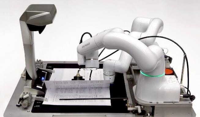 现在盖章都可以靠ai了?日立全新自动盖章机器人引强烈社会争议