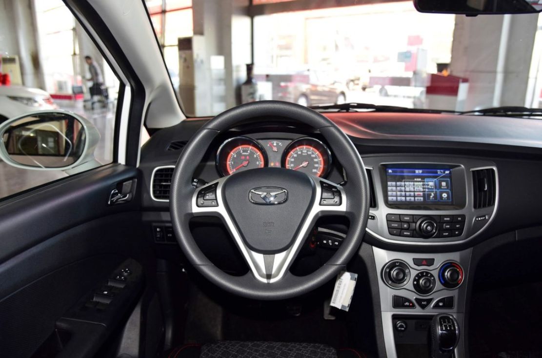 凯翼c3r开起来炫酷,内饰优雅,外观设计新颖时尚