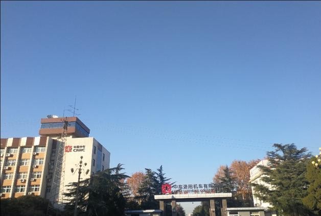 洛阳机车工厂印象: 门前冷落车马稀