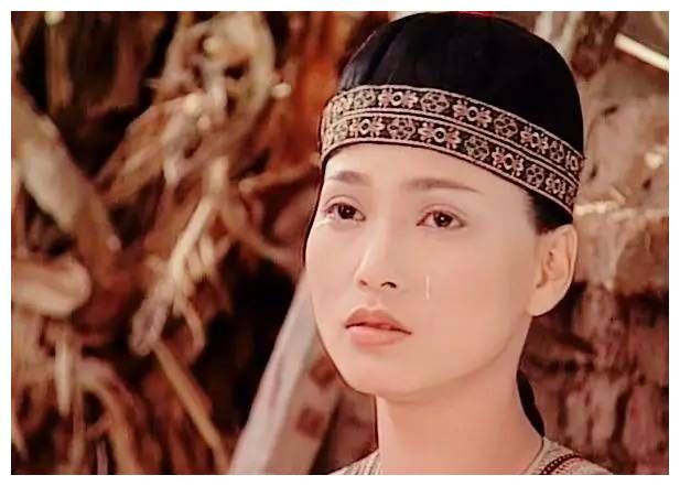 反而是去内地后和吴京搭档《太极宗师》时在里面饰演陈少琪而一夜爆红
