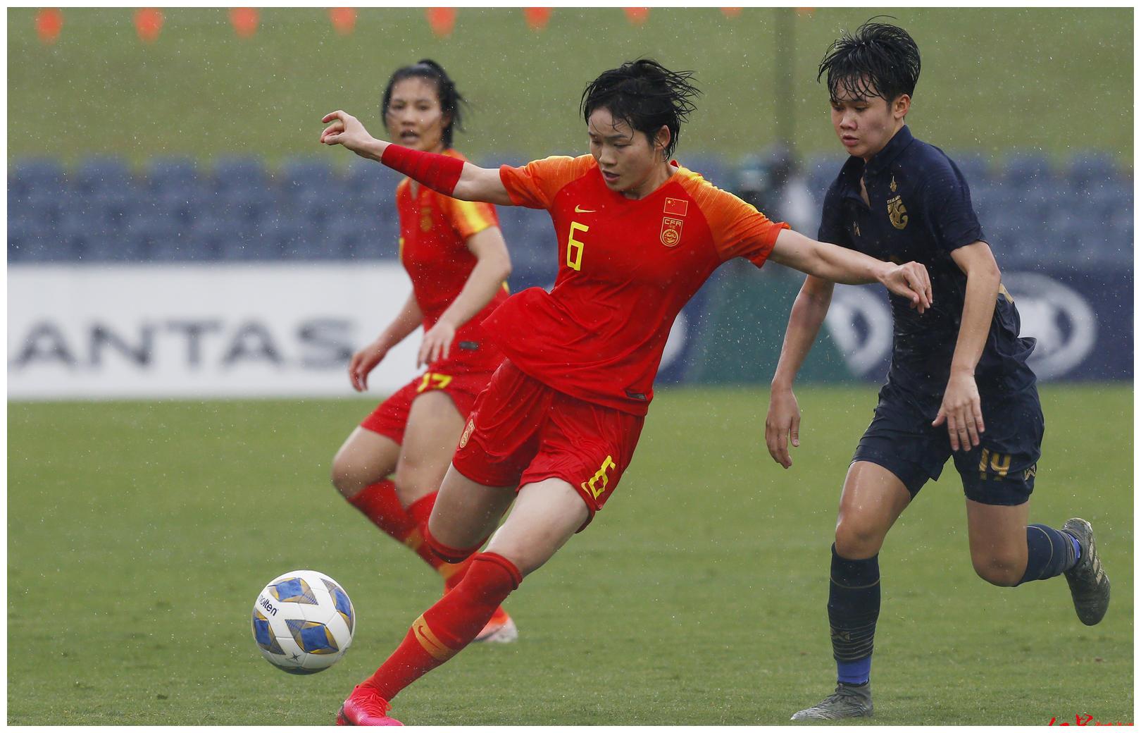 隔离一周没碰球中国女足在奥预赛首战照样横扫泰国队