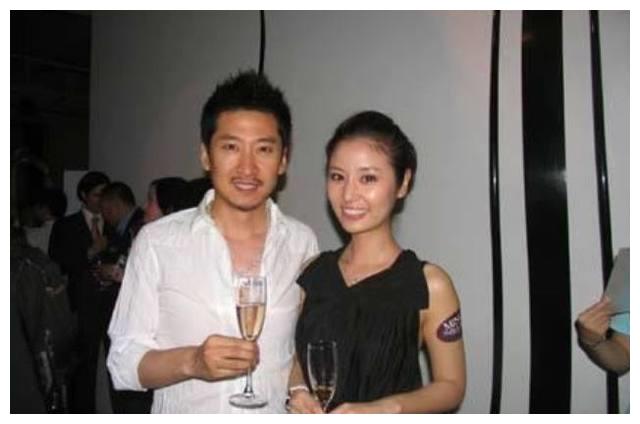 看完这些合照竟没想到曾经林心如和周杰关系如此好如今却