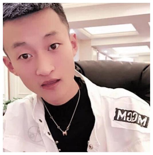 网红祁天道被判4年,妻子被判4年零八个月,网友:该!