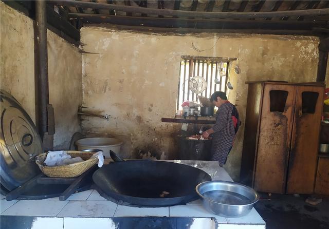 丽江杀猪饭是你童年里的怀念吗