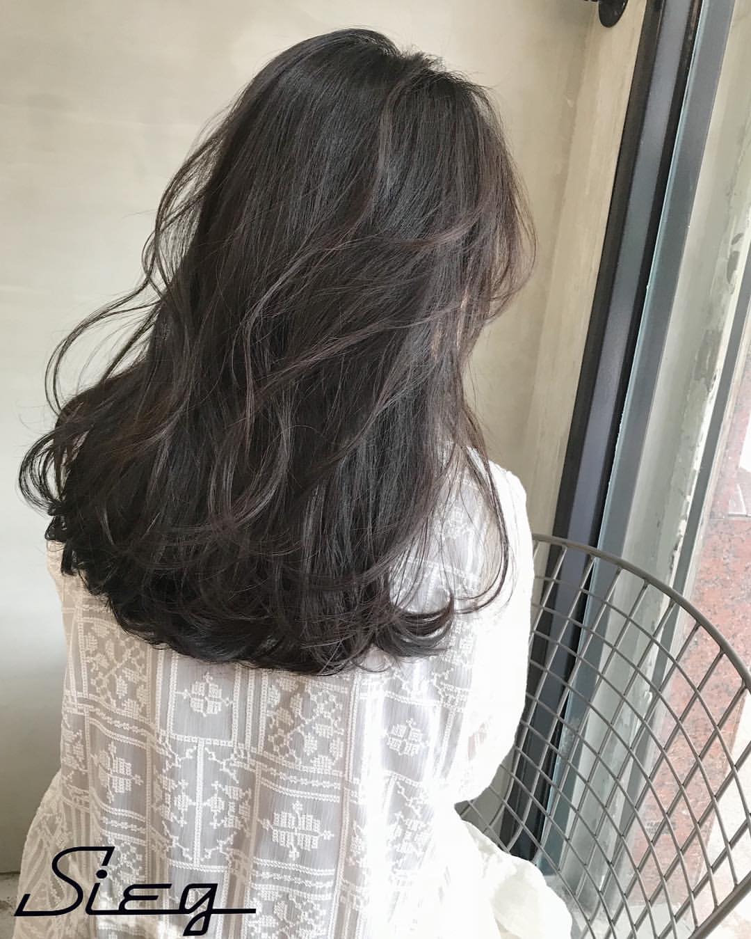 烫发就老气了吗慵懒系微卷发时尚又减龄长发女神都喜欢