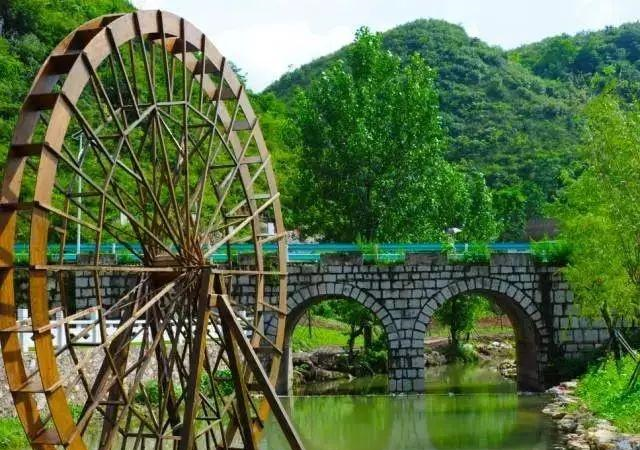 普定這地方居然藏著個桃花島!實在美得無法形容!