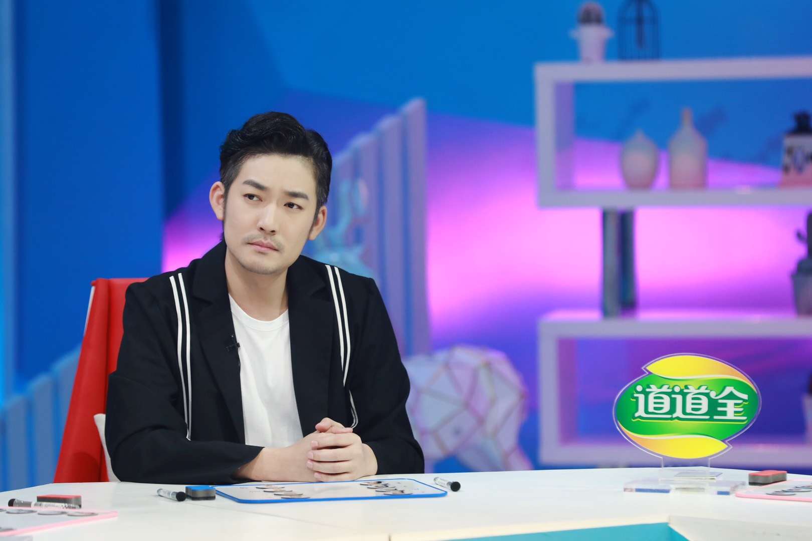 《恋梦空间》嘉宾关系错综复杂 张博预言大旗摇摇欲坠