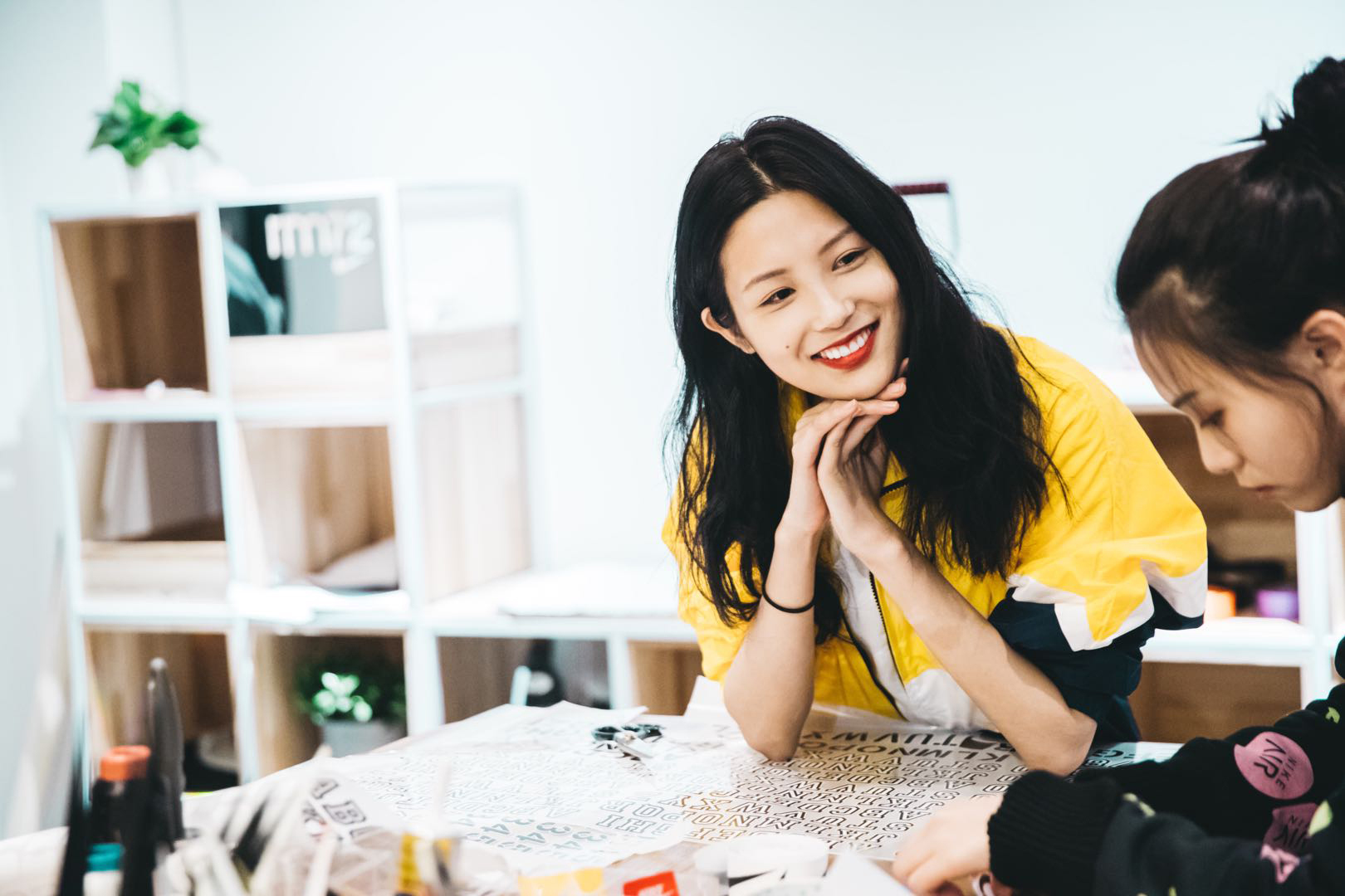 张昊玥受邀体验nikerm72空间diy传达内心运动能量