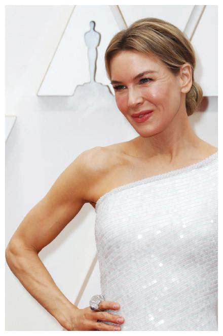 奥斯卡影后诞生!蕾妮·齐薇格摘桂冠,凭借《朱迪》?圆梦