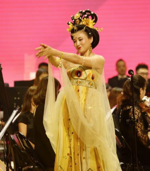 她被称为史上最美"杨贵妃",54岁再演绎贵妃醉酒,风采不减当年|林芳兵