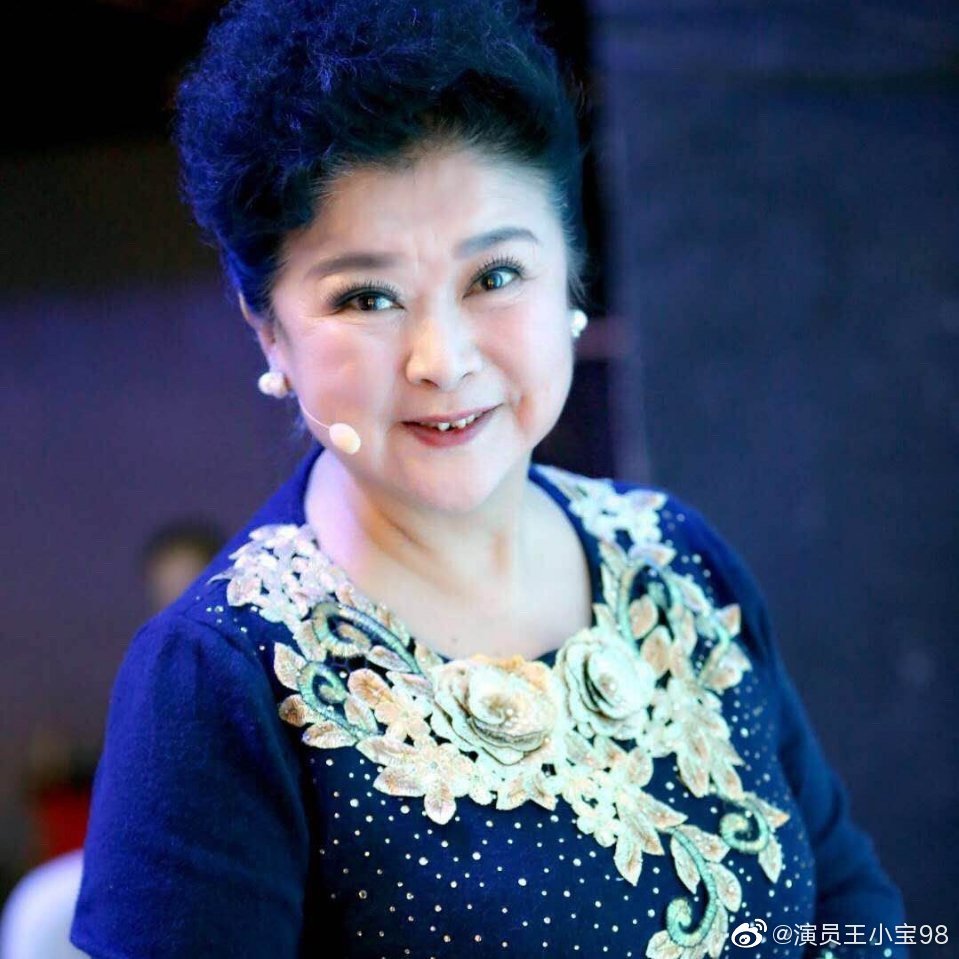 刘老根3正式版开机大合影曝光原班人马与新人各占一半