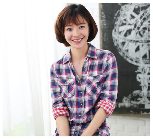 因满嘴脏话毁了玉女形象,沦为十八线|魔幻手机|刘希媛|肖楚楚_新浪网