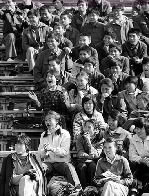 怀旧老照片,八十年代的中学生,让你回忆起了多少学生时代的往事