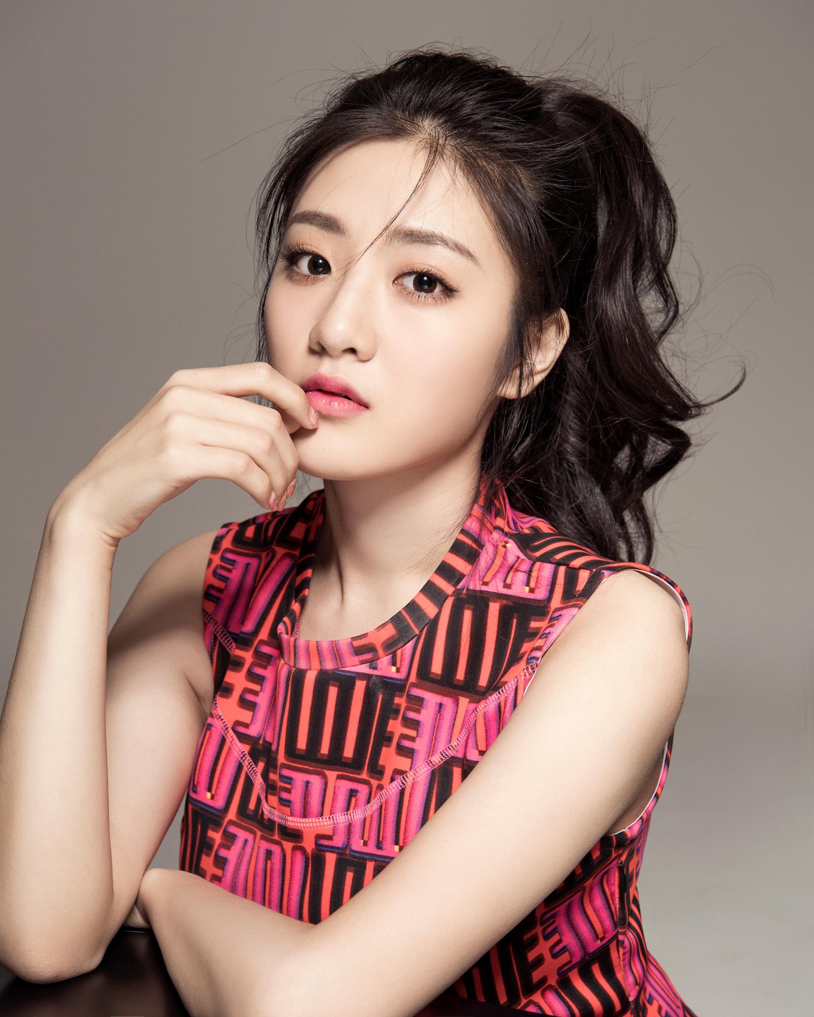 杜憬仪剑王朝中化身侠女看纯良容芷即将揭开真面目