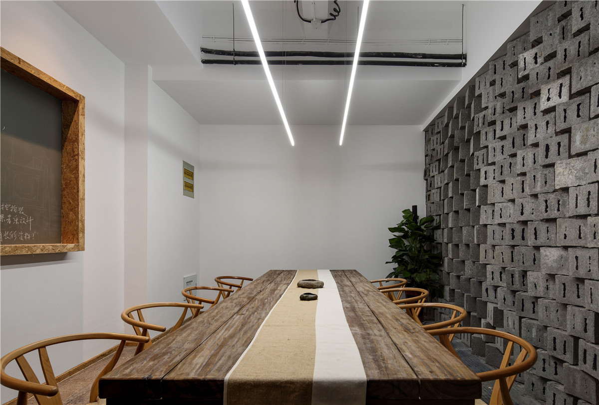 新中式工作室装修案例 旧厂房装修改造成办公空间|装修|亚麻|水泥砖
